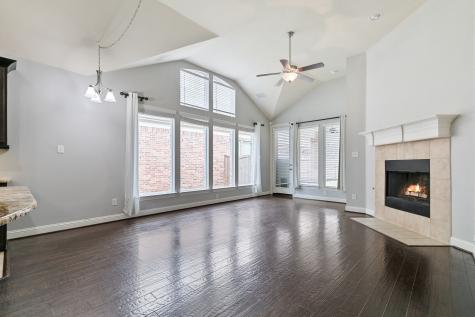 909 Auburn Court Savannah TX 76227