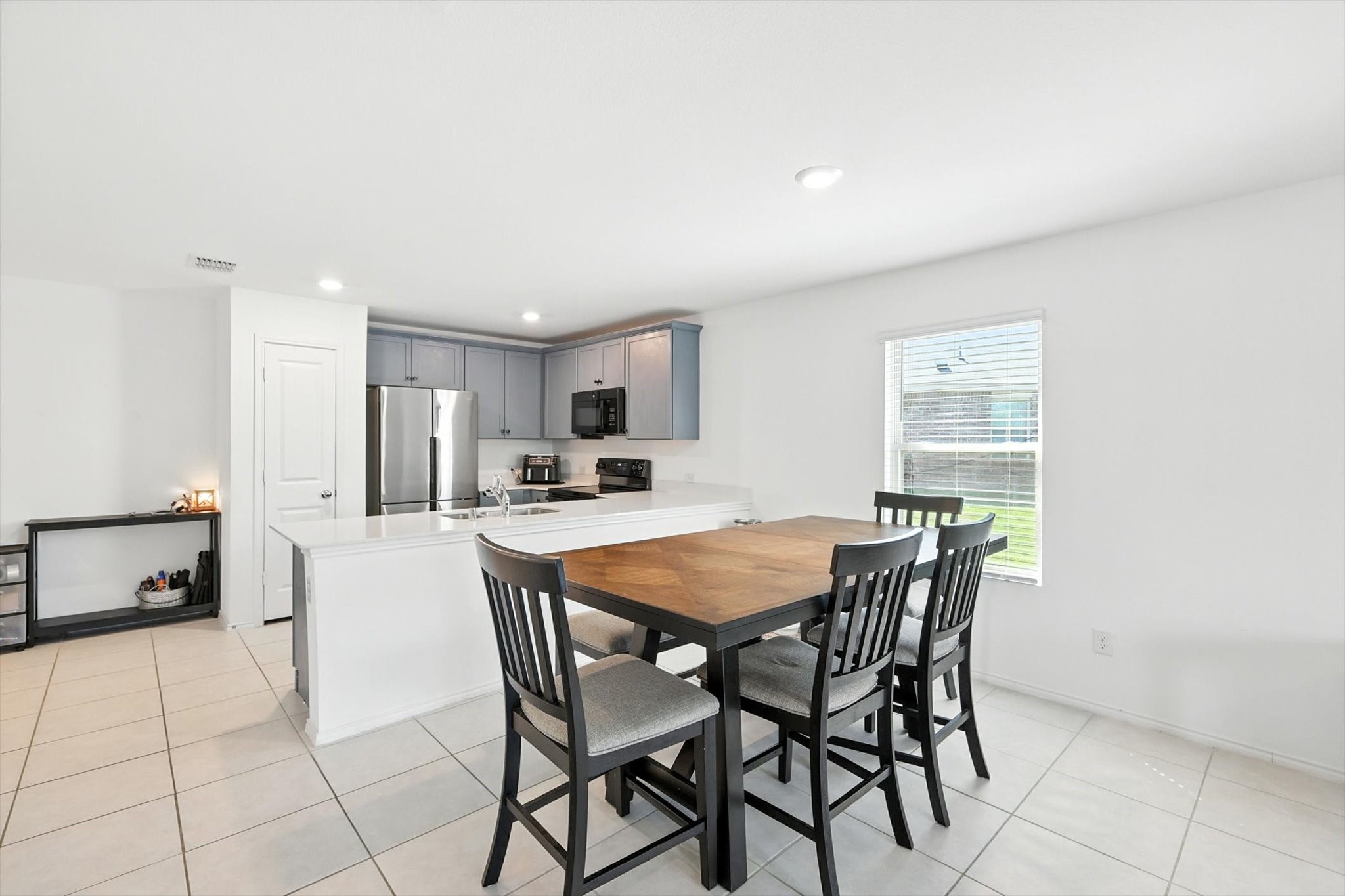 1404 Beach Drive Azle TX 76020