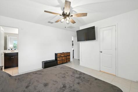 1404 Beach Drive Azle TX 76020