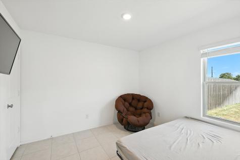 1404 Beach Drive Azle TX 76020