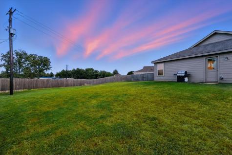 1404 Beach Drive Azle TX 76020