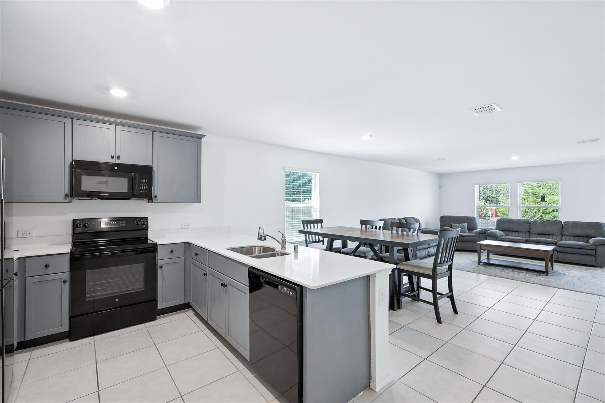 1404 Beach Drive Azle TX 76020