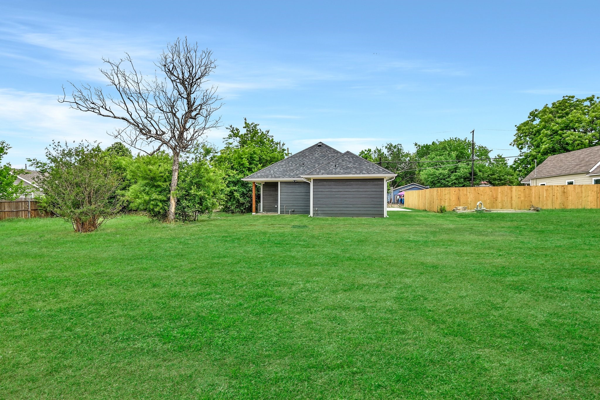 810 E Houston Street Sherman TX 75090