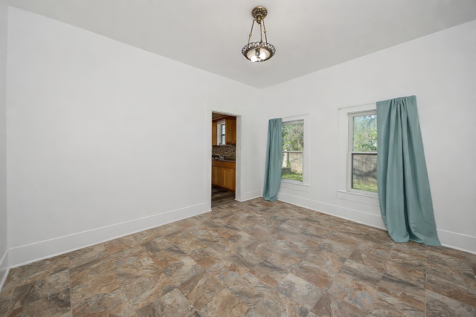 311 W Spring Street Weatherford TX 76086