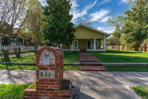 311 W Spring Street Weatherford TX 76086