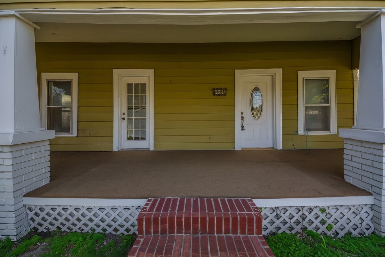 311 W Spring Street Weatherford TX 76086