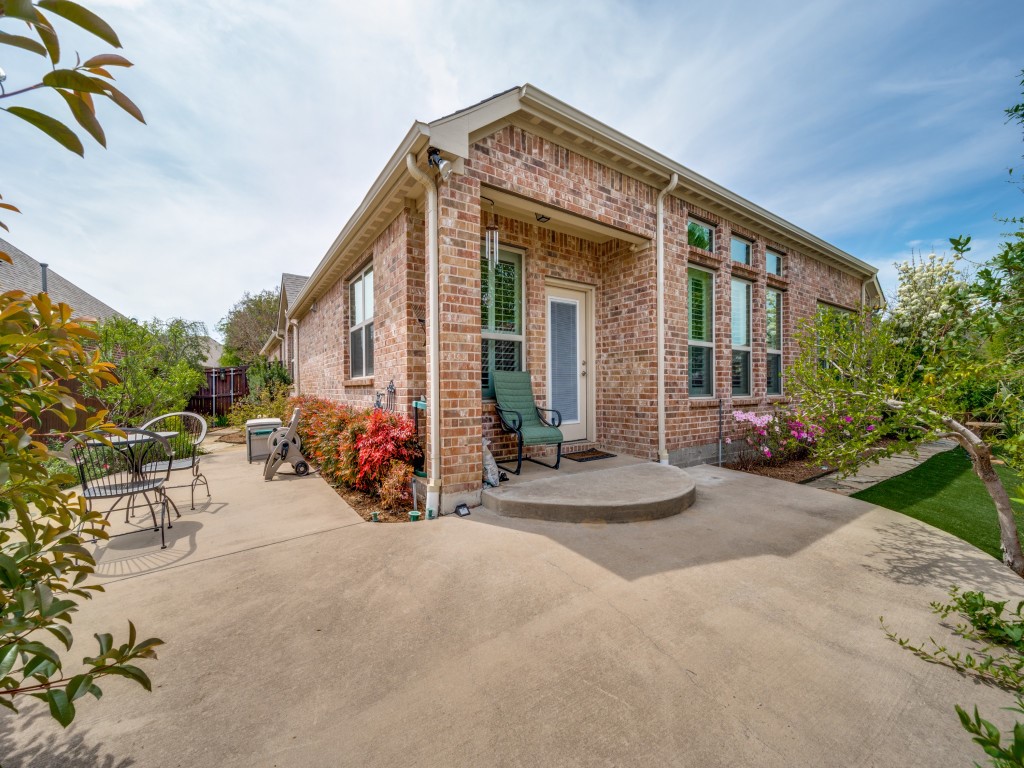 1220 Isabella Lane Savannah TX 76227