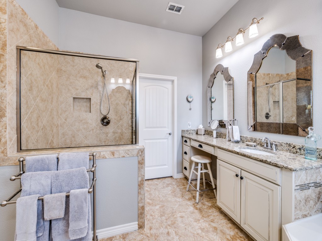 1220 Isabella Lane Savannah TX 76227
