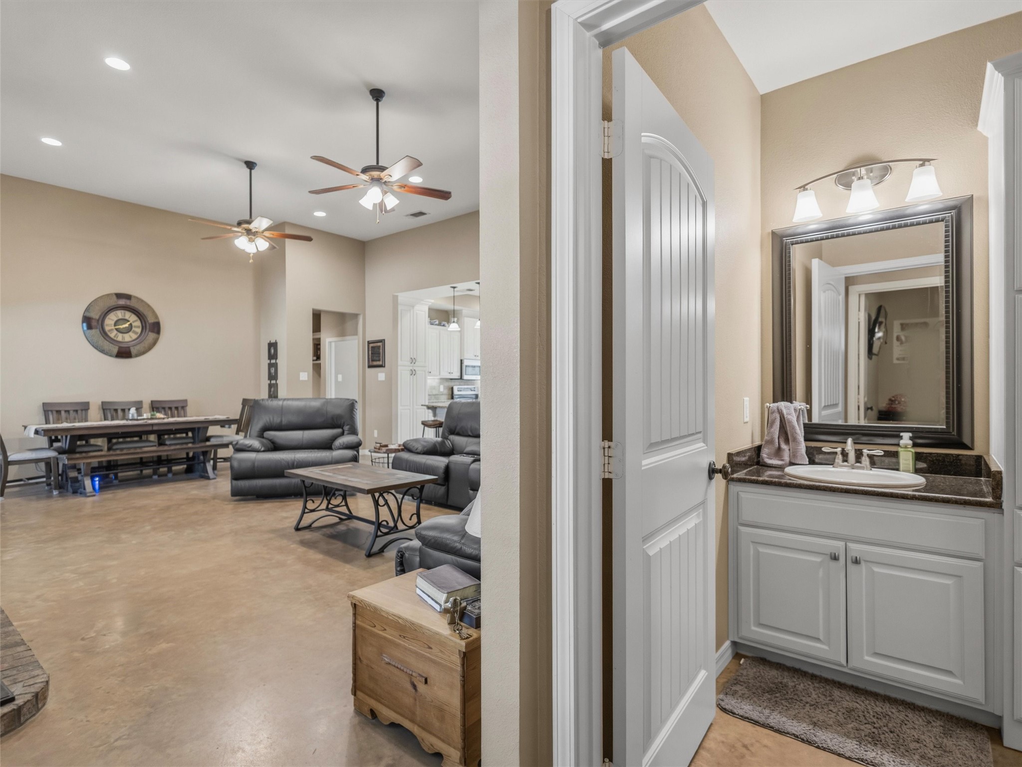 10024 Fm 49 Gilmer TX 75644