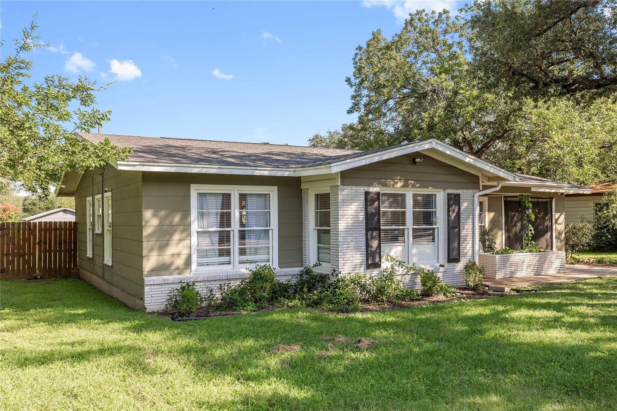 1115 Oakland Drive Brownwood TX 76801