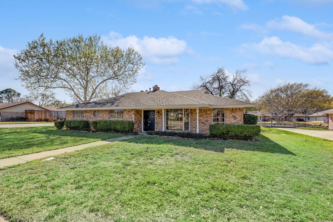 1816 Winewood Lane Arlington TX 76013