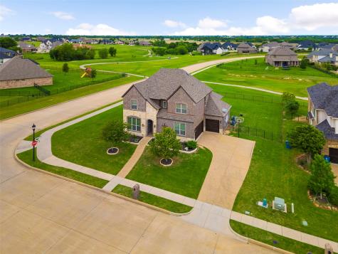 2100 Fred Couples Drive Gunter TX 75058