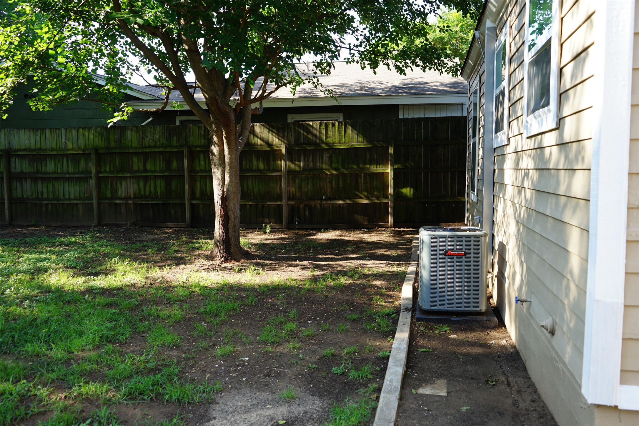 603 Magnolia Street Arlington TX 76012