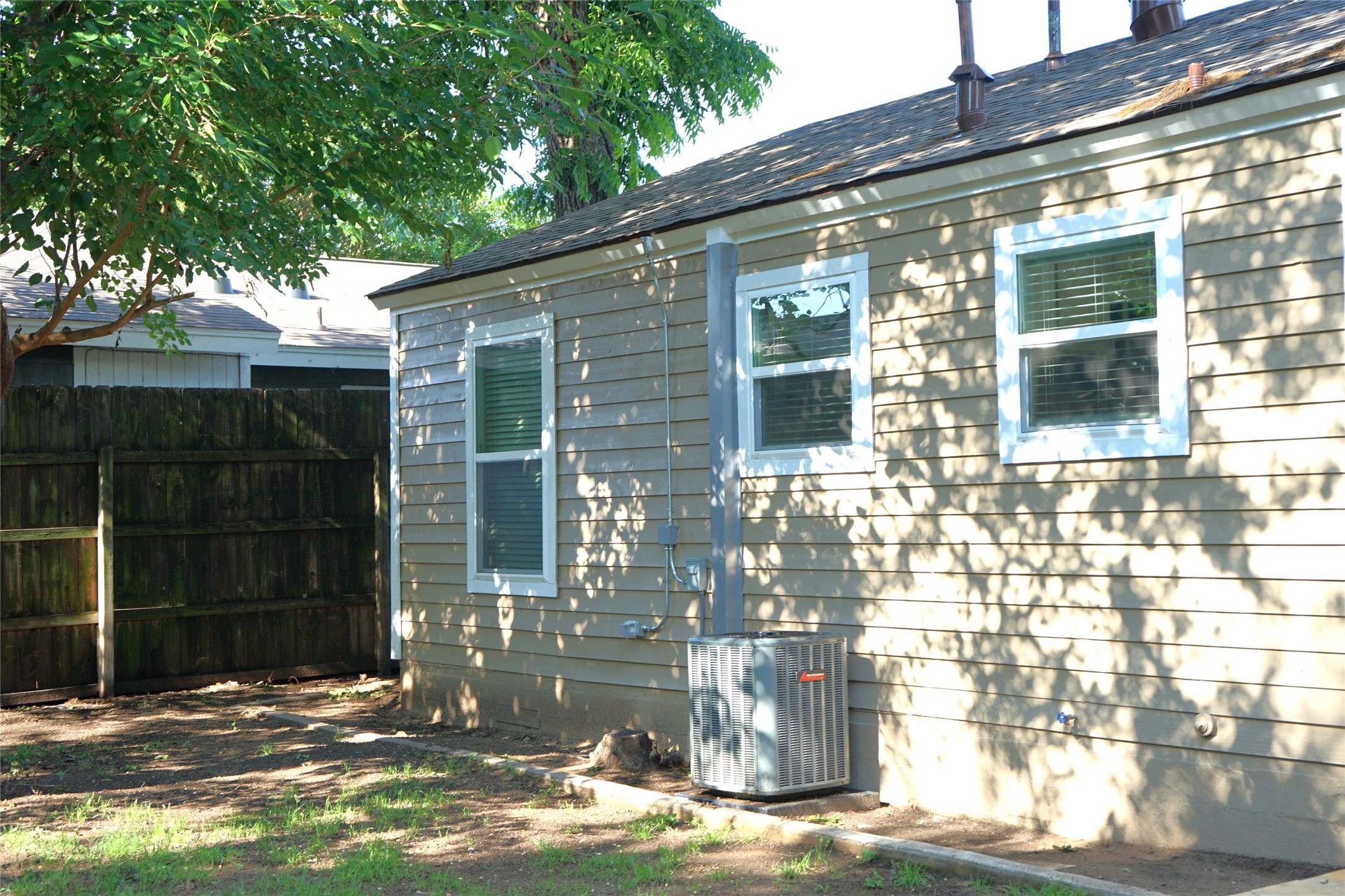 603 Magnolia Street Arlington TX 76012