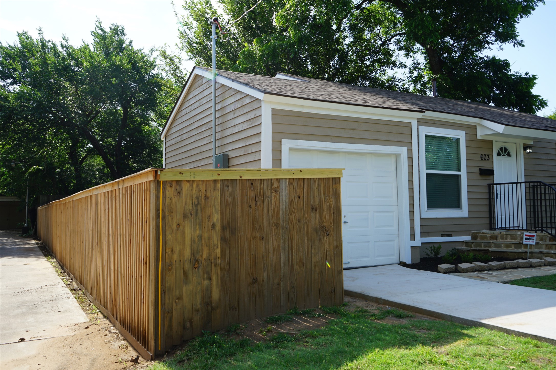 603 Magnolia Street Arlington TX 76012