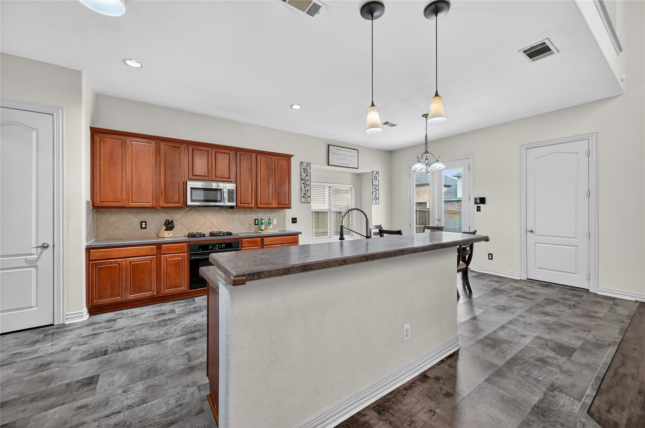 1468 Bristol Lane Lewisville TX 75077