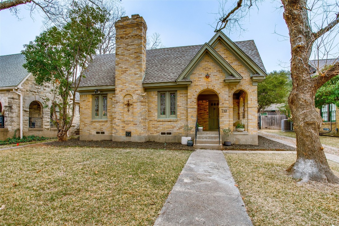 710 Valencia Street Dallas TX 75223