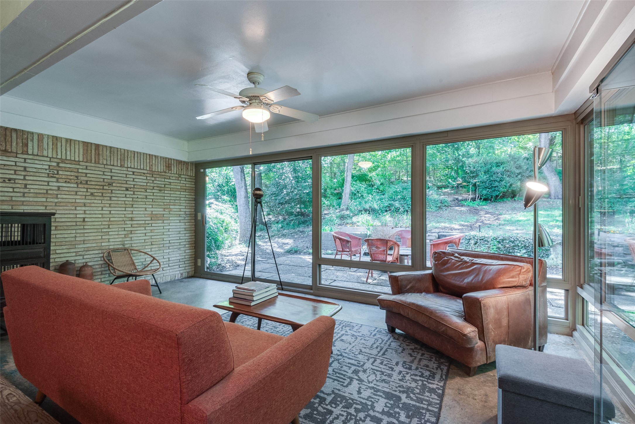 2546 W Five Mile Parkway Dallas TX 75233