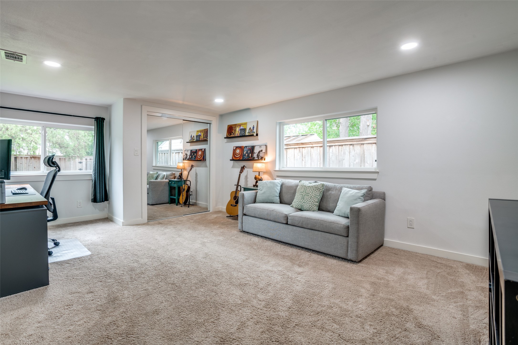 6829 Lockheed Avenue Dallas TX 75209