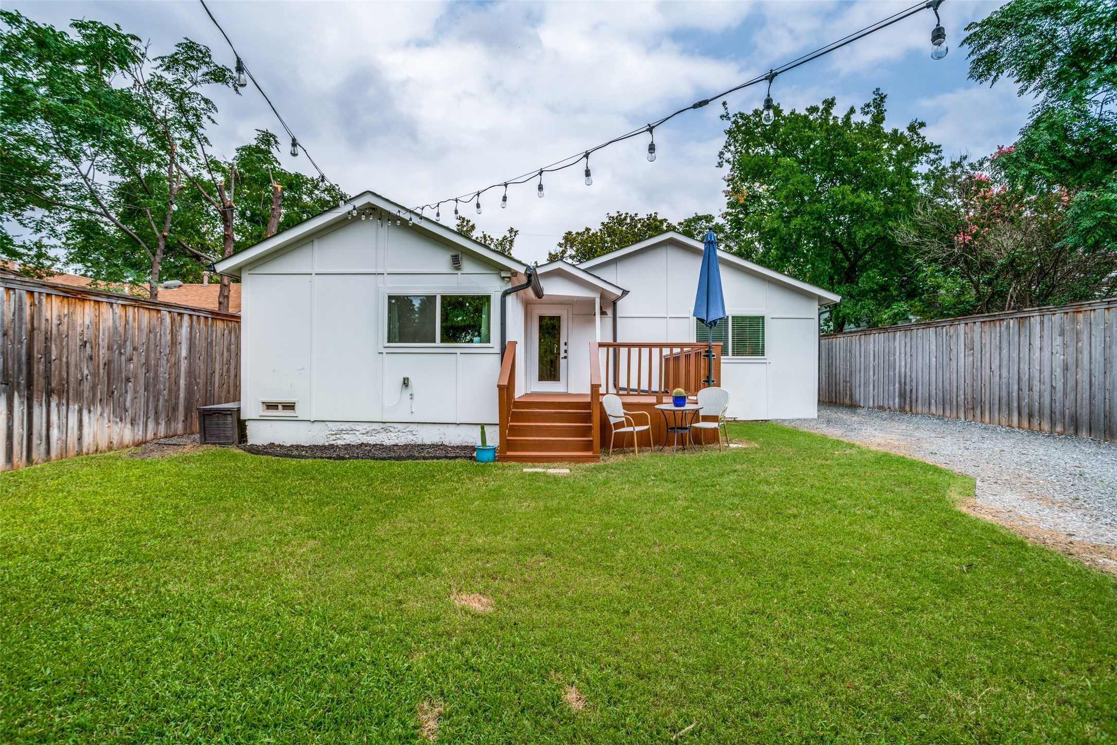 6829 Lockheed Avenue Dallas TX 75209
