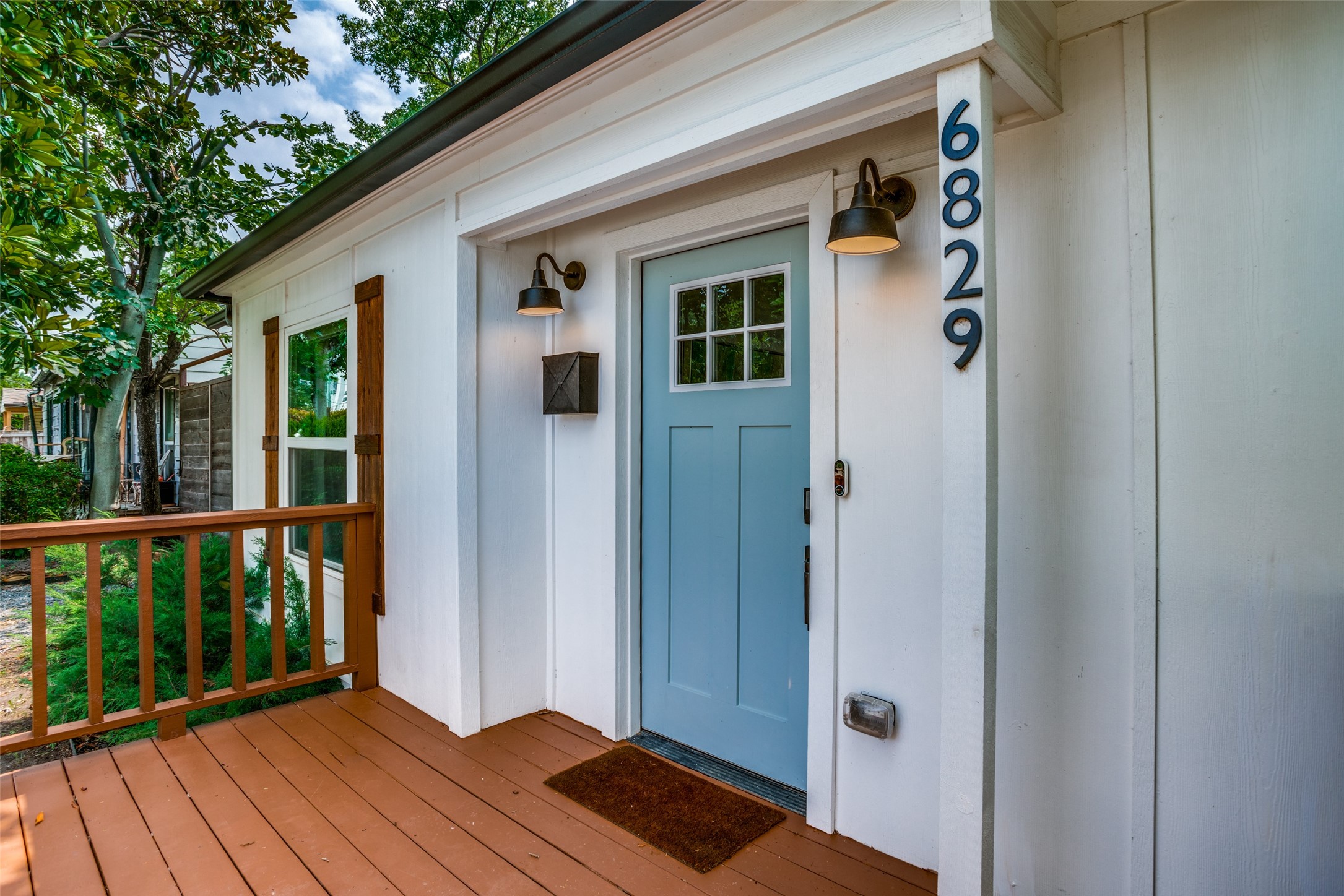 6829 Lockheed Avenue Dallas TX 75209