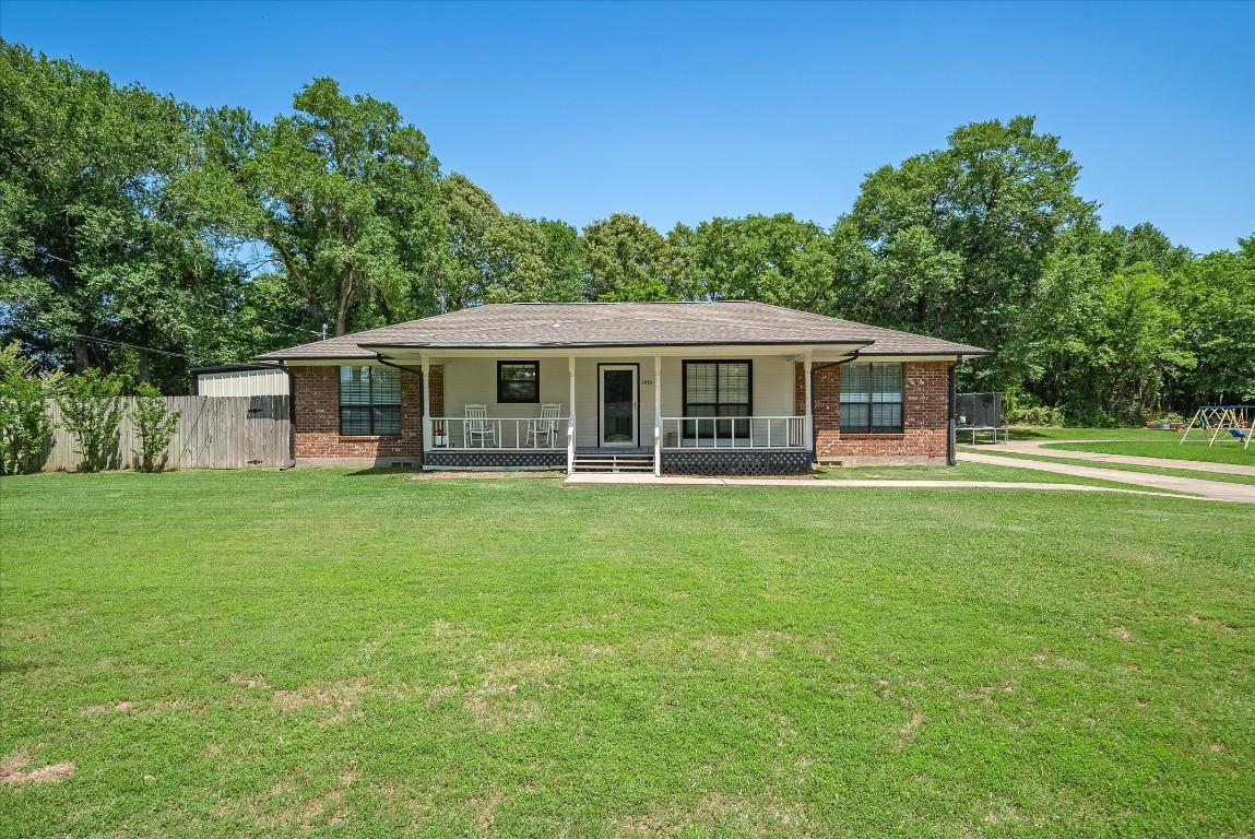 1414 N Oak Street Grand Saline TX 75140