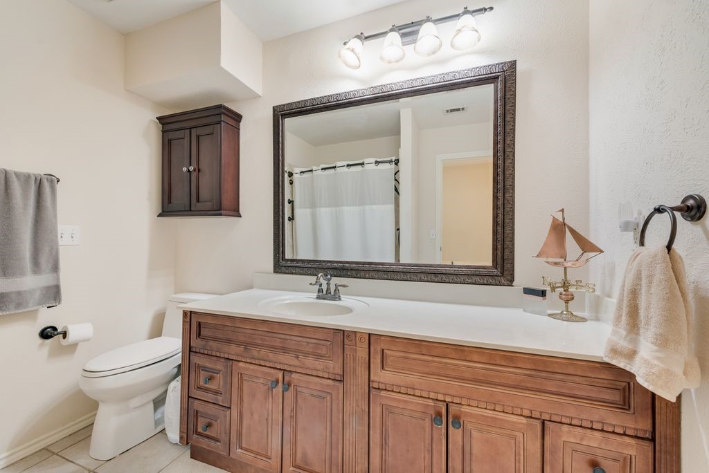14826 Le Grande Drive Addison TX 75001