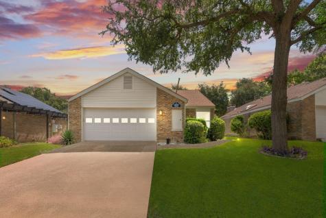 14826 Le Grande Drive Addison TX 75001