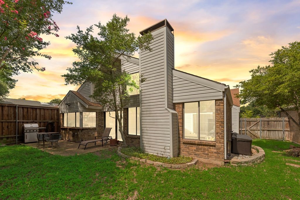 14826 Le Grande Drive Addison TX 75001