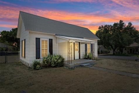 511 W Ronda Street West TX 76691