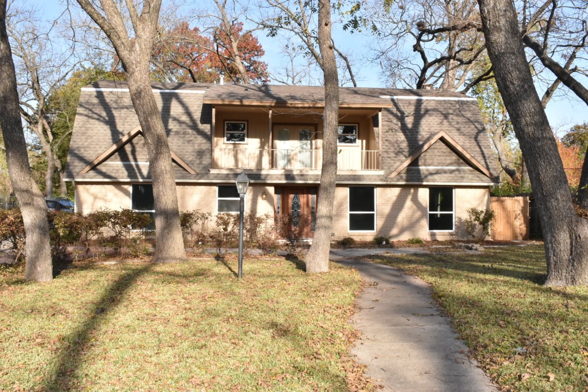 6105 Hunters View Lane Dallas TX 75232