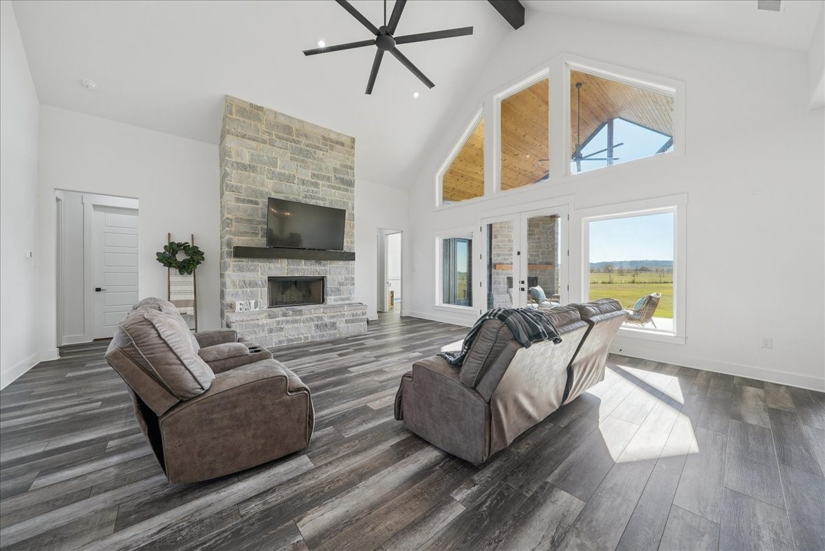 170 Dollie Road Grandview TX 76064