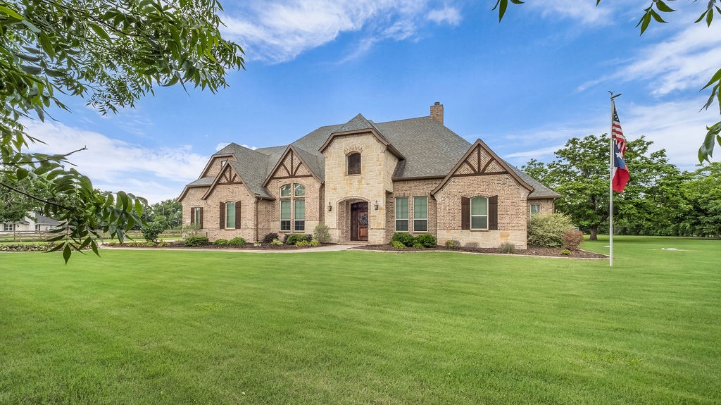 225 Holly Lane Lucas TX 75002