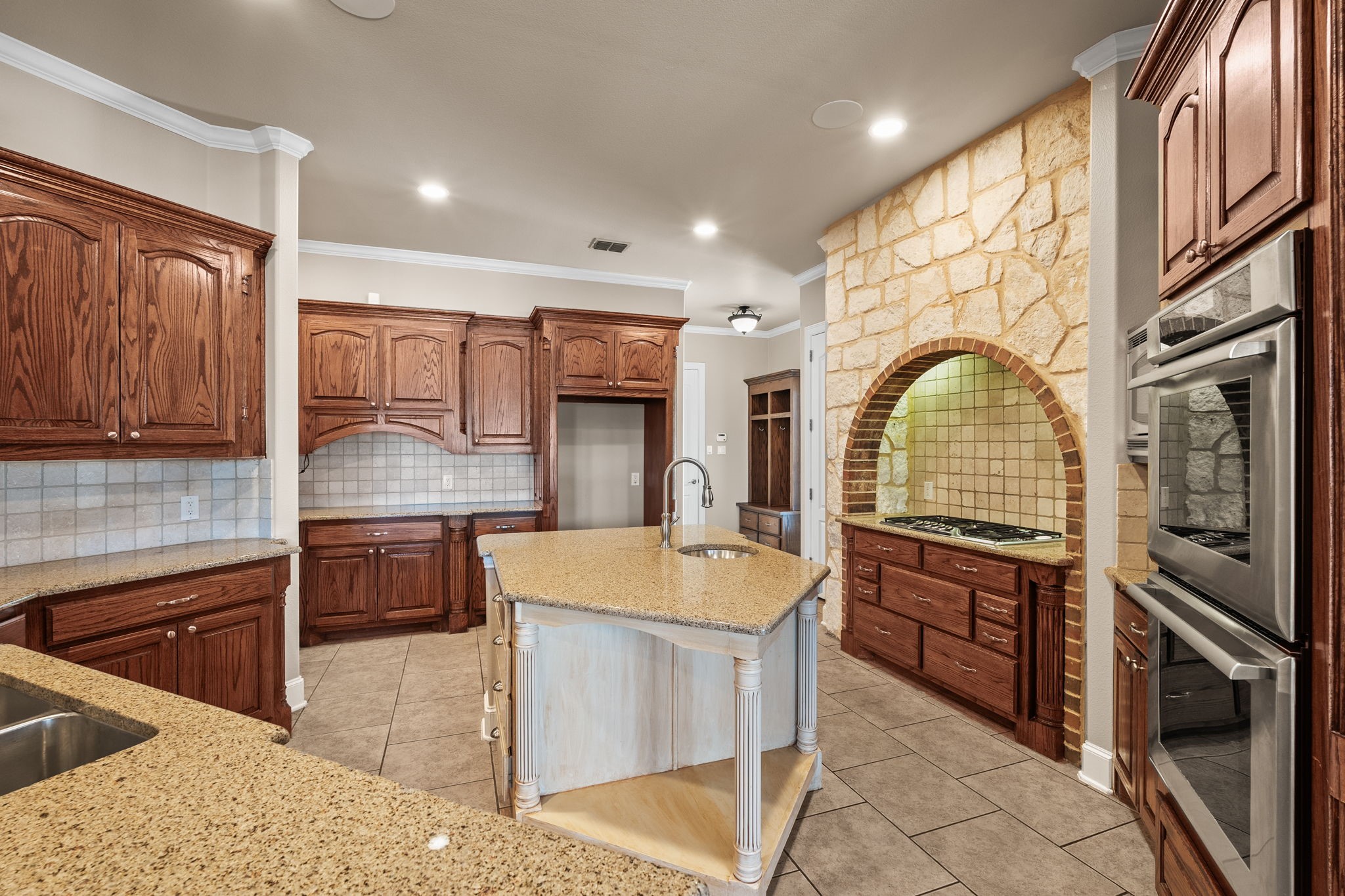 6 Kilchurn Garland TX 75044