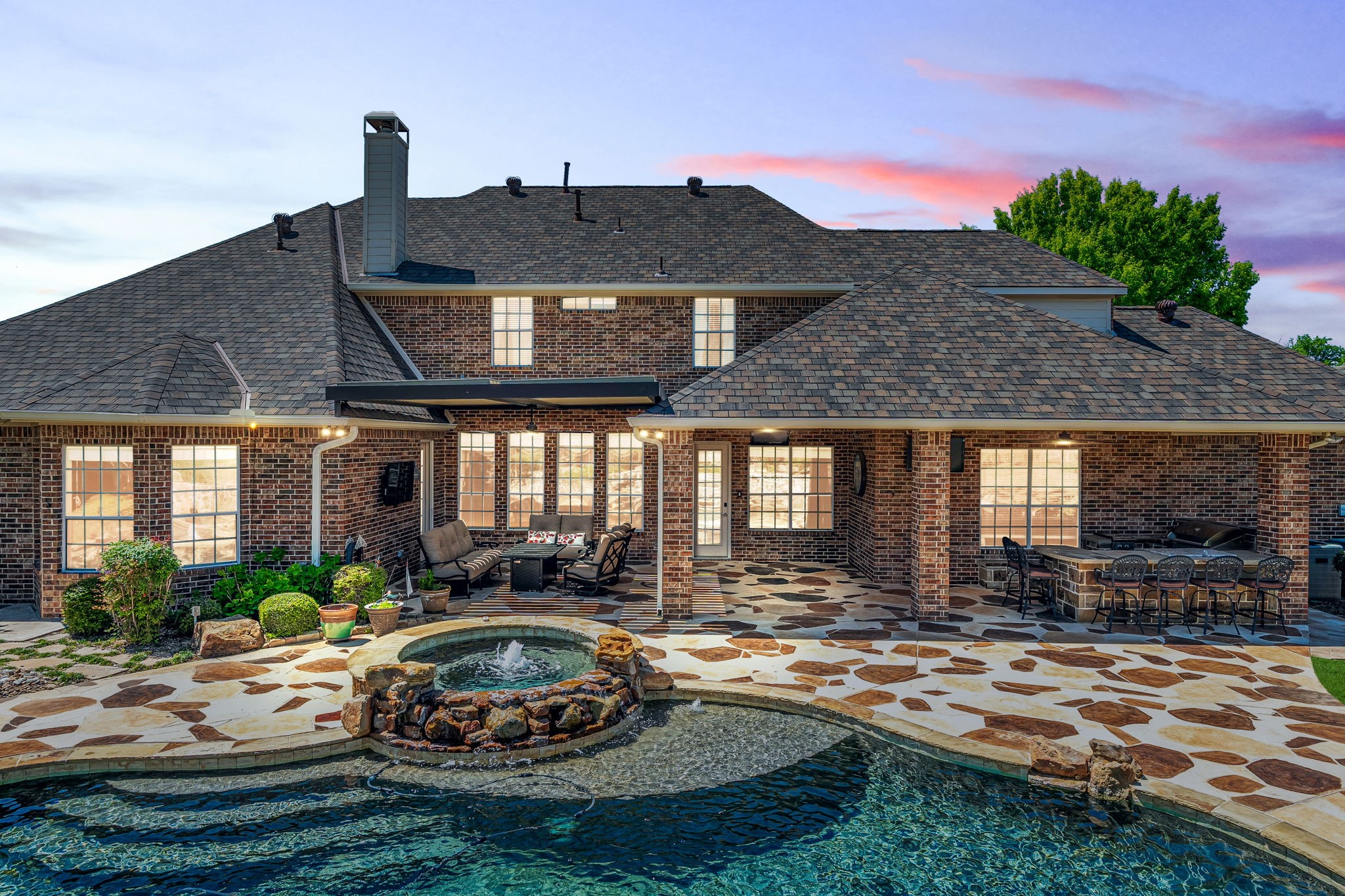 6 Kilchurn Garland TX 75044