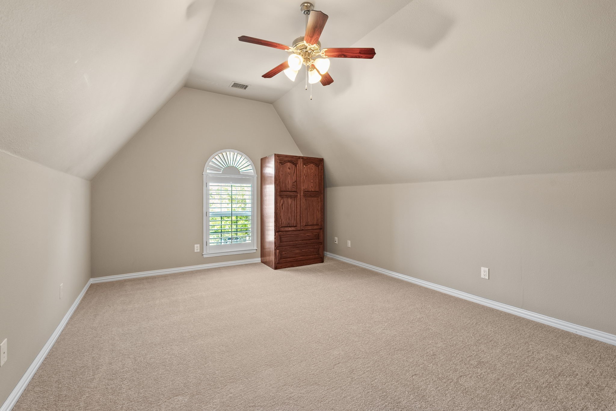 6 Kilchurn Garland TX 75044