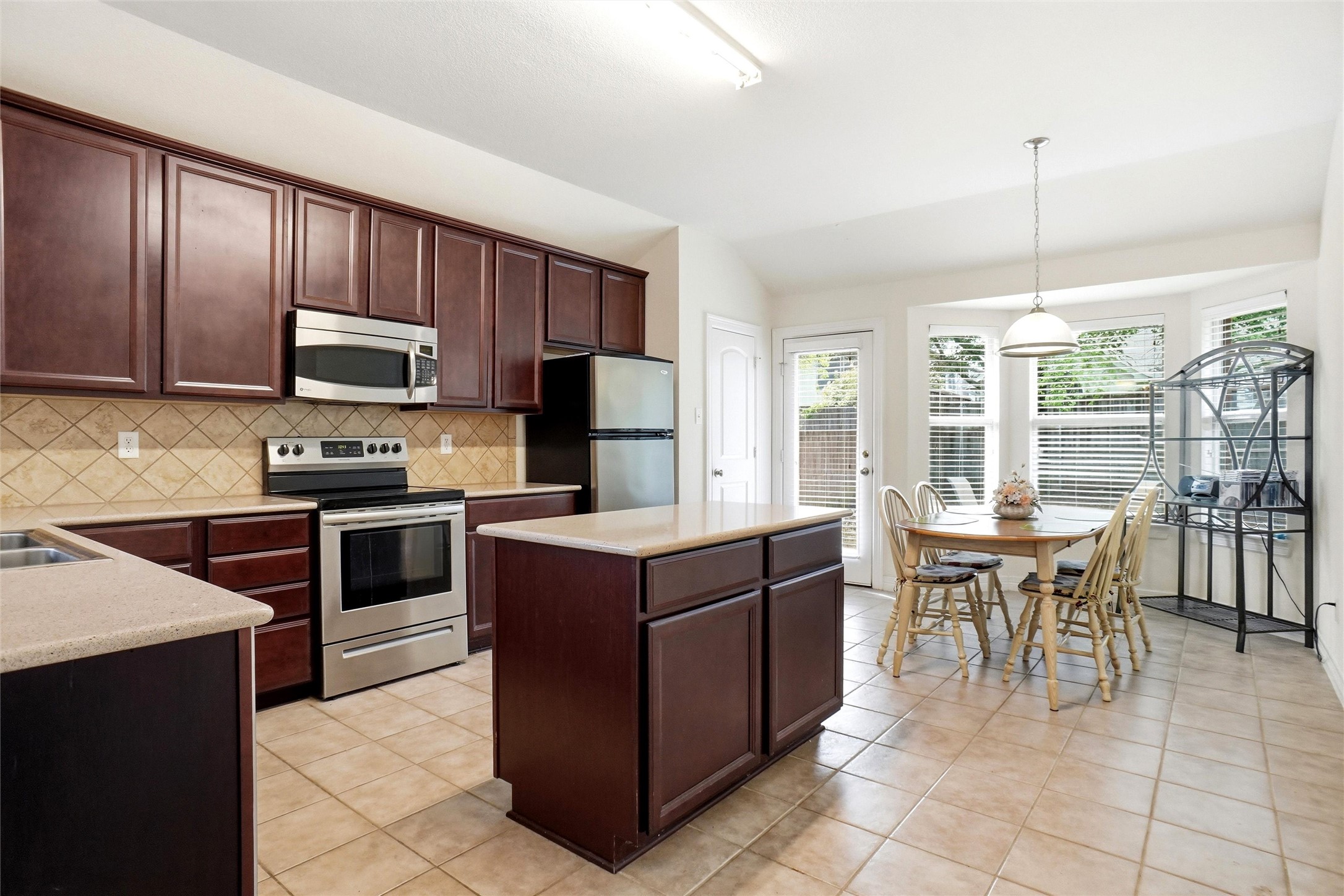 1904 Fairmount Park Drive Denton TX 76210