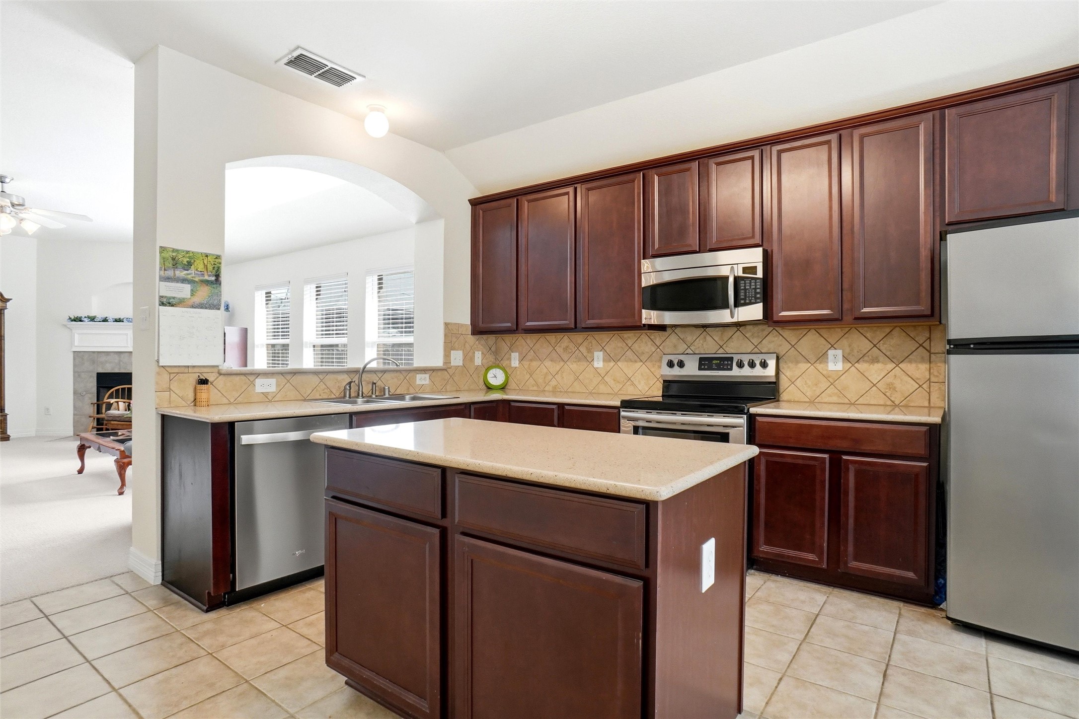 1904 Fairmount Park Drive Denton TX 76210