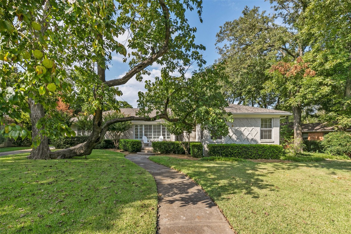 7011 Cornelia Lane Dallas TX 75214