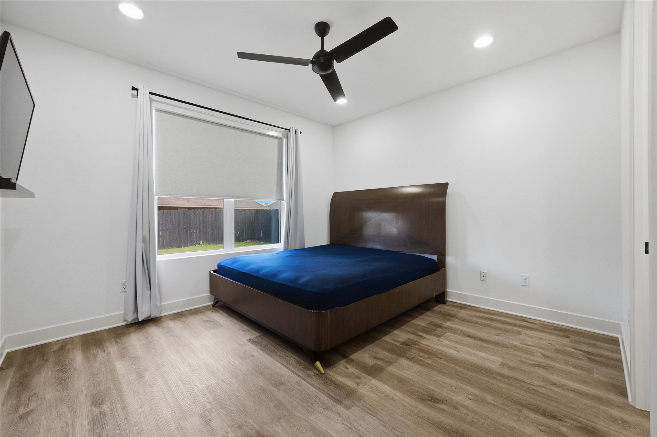 314 W James Street Mabank TX 75147