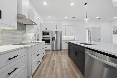 314 W James Street Mabank TX 75147