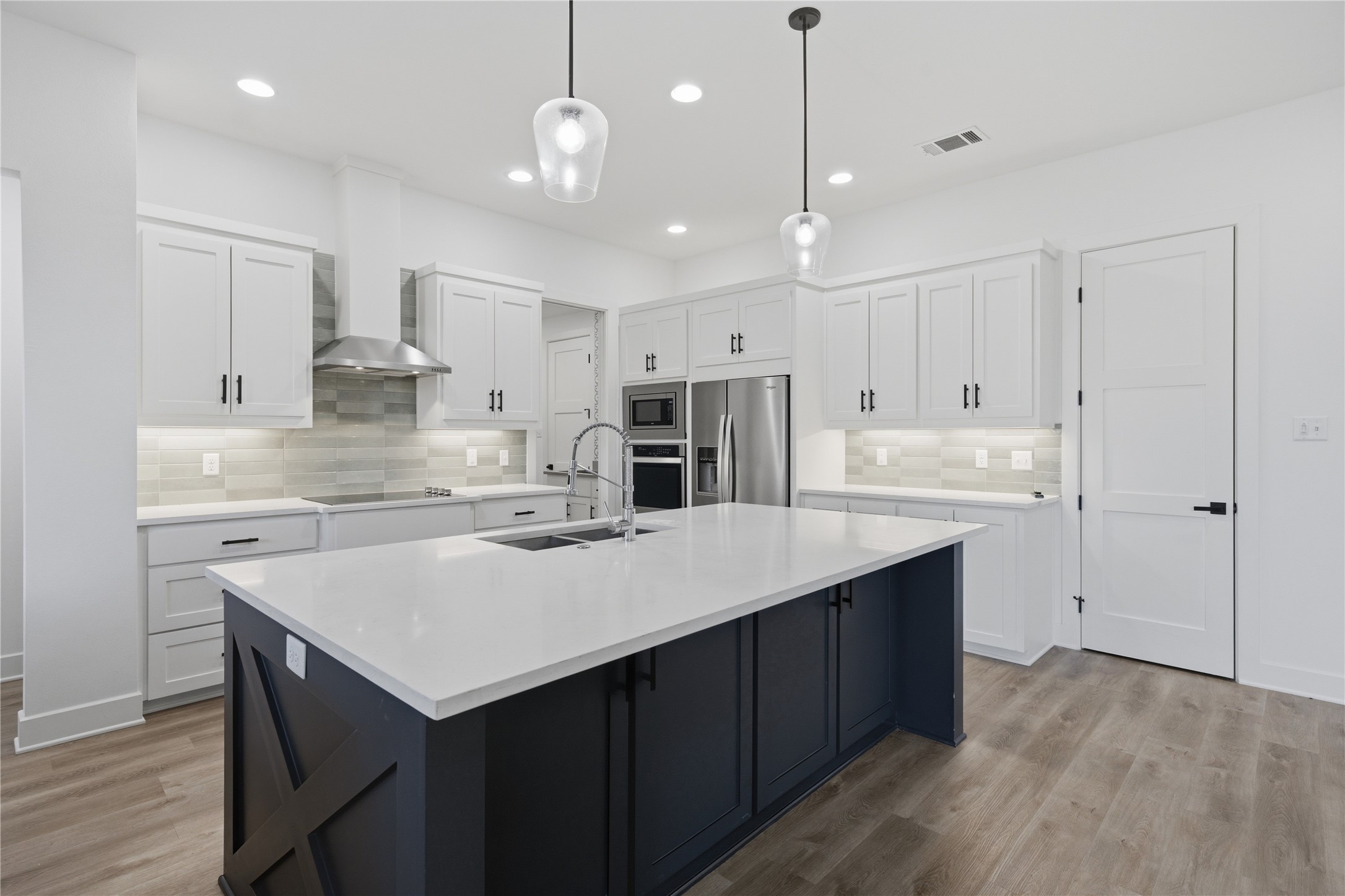 314 W James Street Mabank TX 75147
