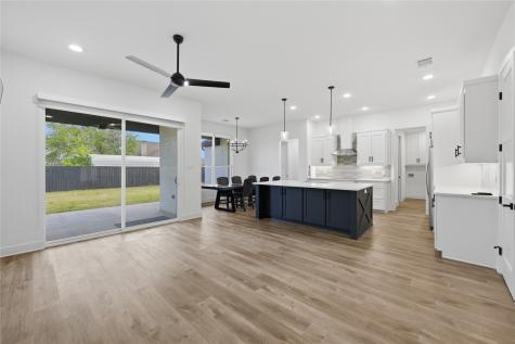 314 W James Street Mabank TX 75147