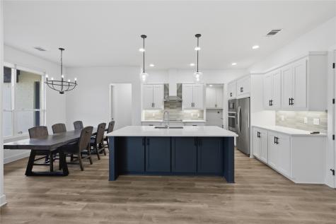 314 W James Street Mabank TX 75147