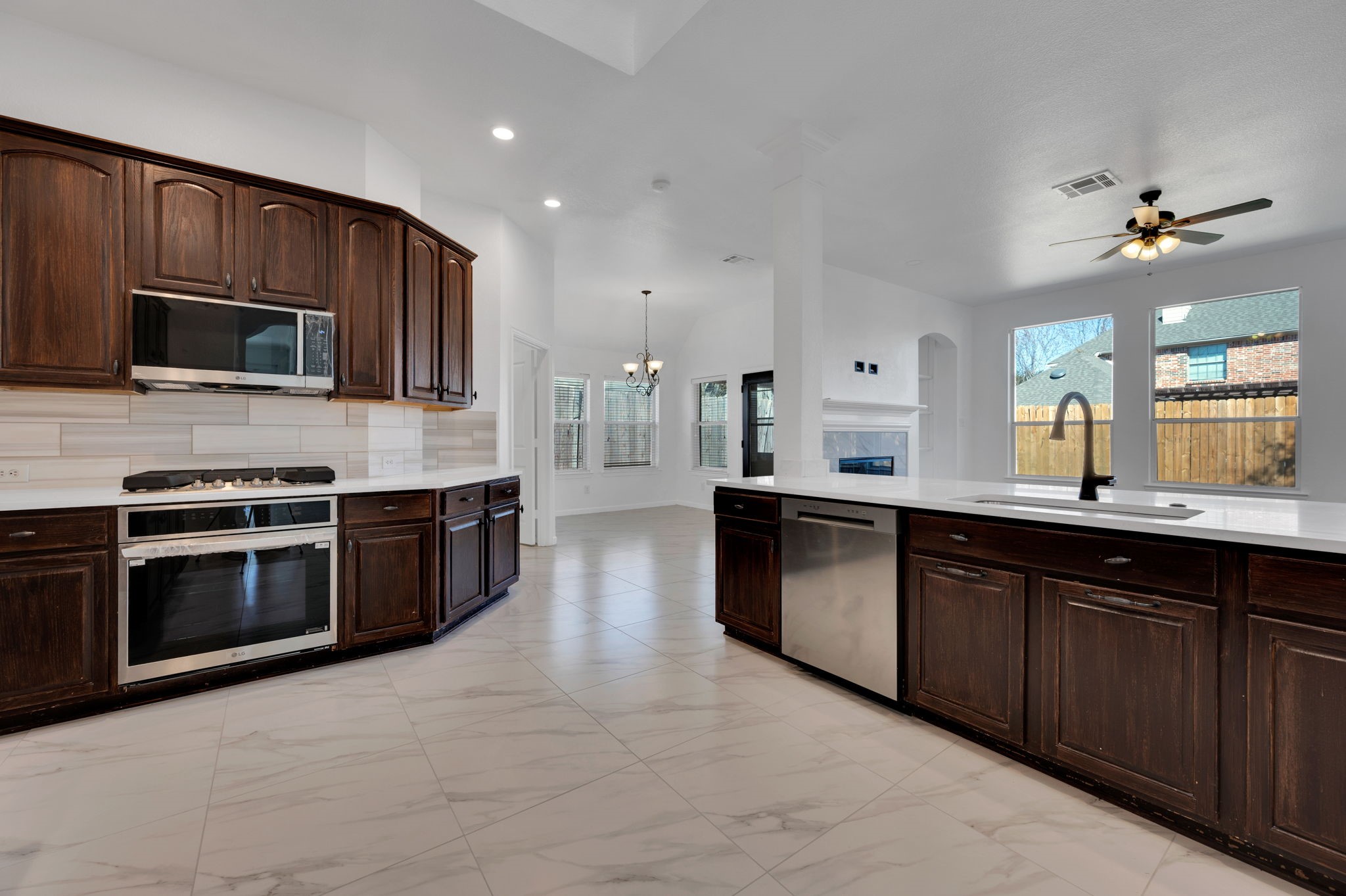 6980 Catamaran Drive Grand Prairie TX 75054