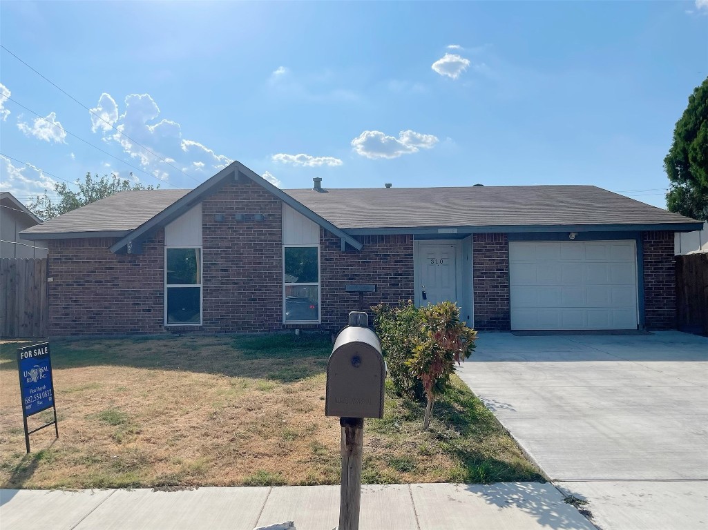 310 N Holiday Drive Grand Prairie TX 75052