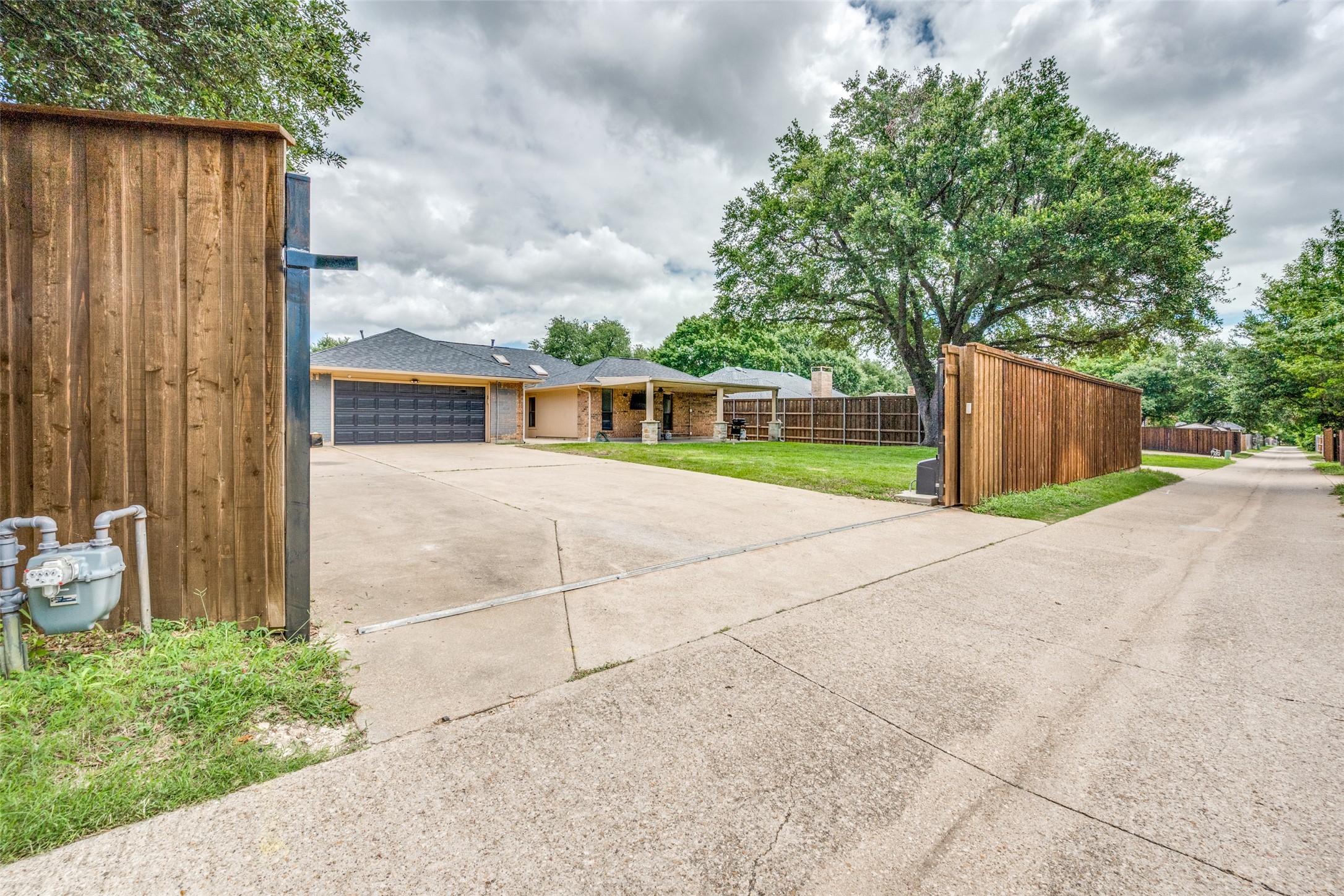 1226 Deer Ridge Drive Duncanville TX 75137