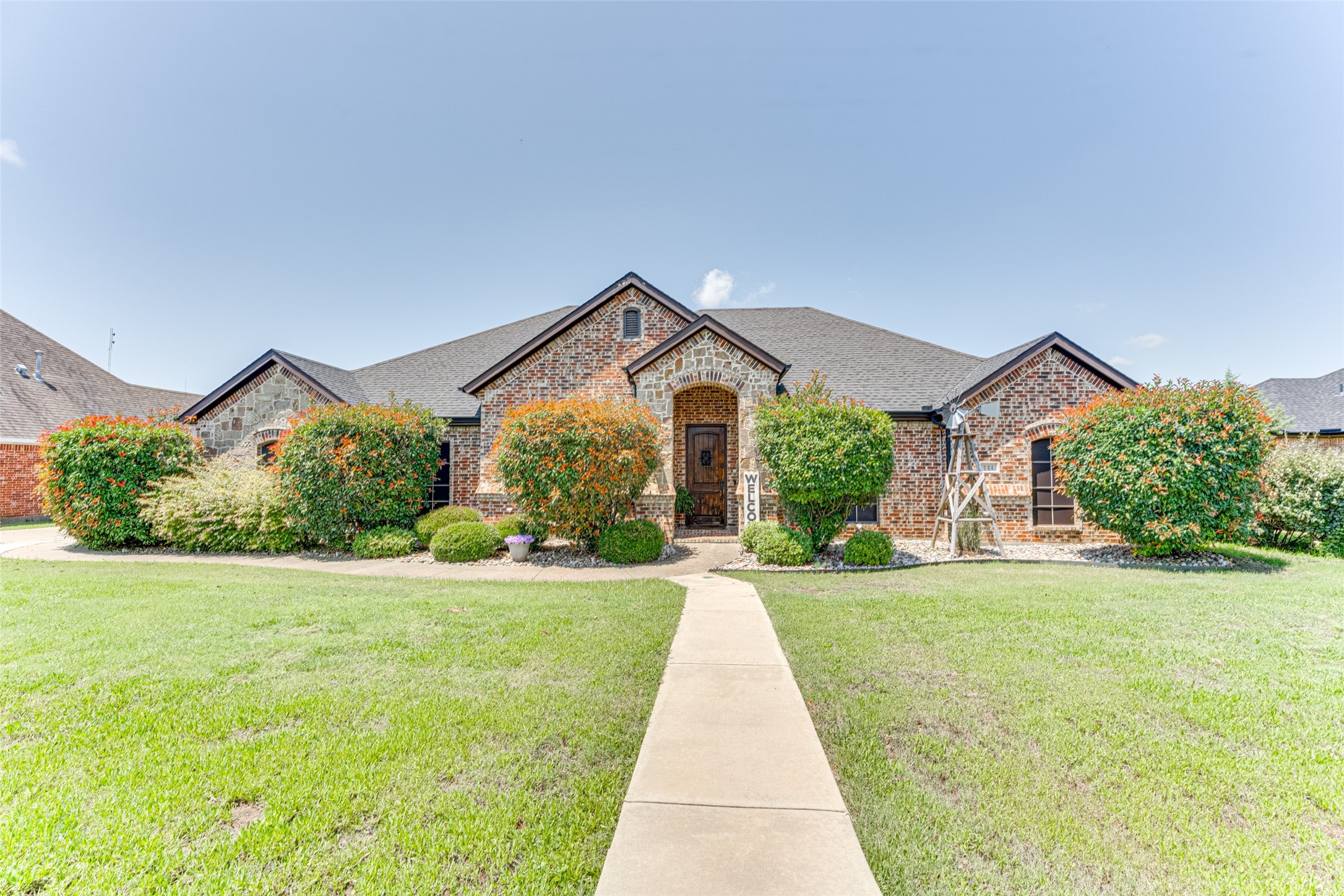 144 Berkshire Lane Waxahachie TX 75165