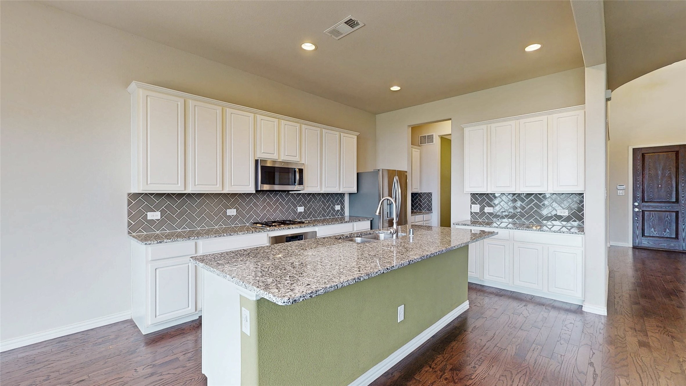 1921 Lake Front Trail Garland TX 75043
