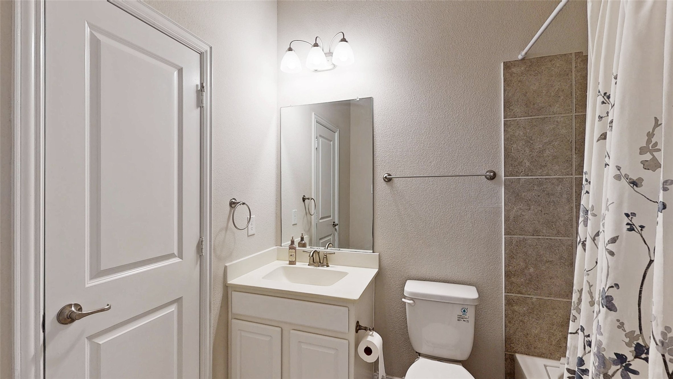 1921 Lake Front Trail Garland TX 75043